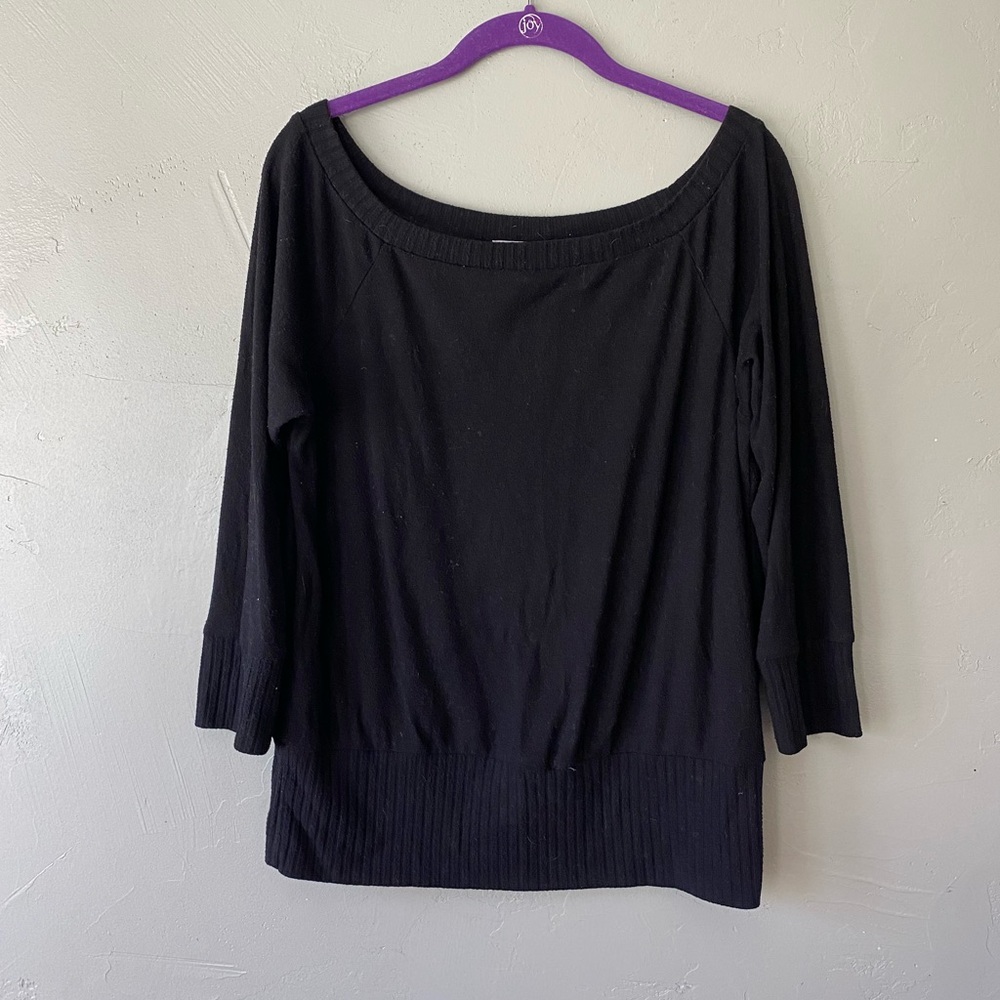 Delia’s, size XL, Black boat-neck sweater